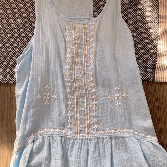 🔥$5 SALE🔥 Blue Tank - Picture 4 of 4